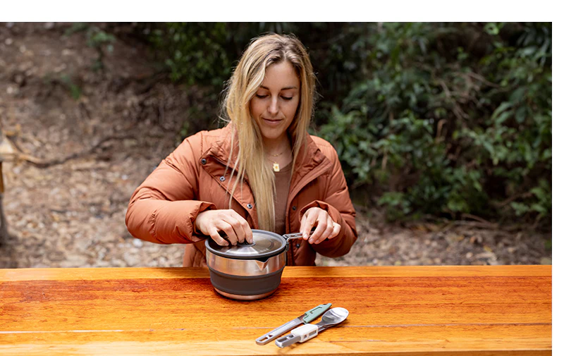 Detour Stainless Steel Collapsible Pouring Pot - Image 8